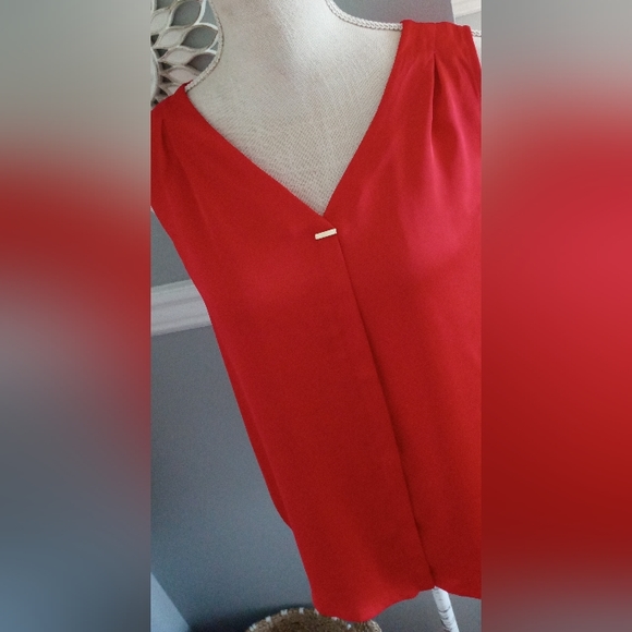 Express Top - Picture 2 of 6